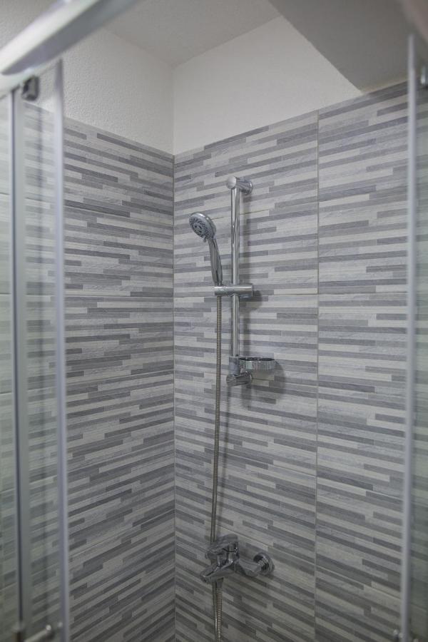 Serious Job Apartment Dubrovnik Buitenkant foto