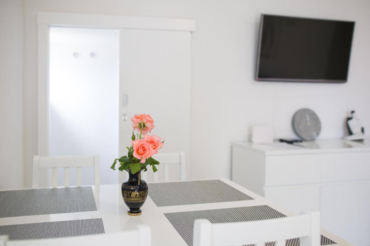 Serious Job Apartment Dubrovnik Buitenkant foto